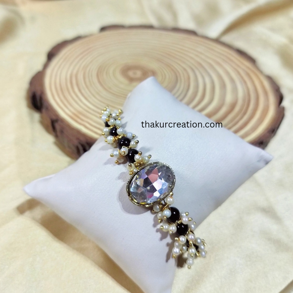 Black Pearl Kundan Bracelet